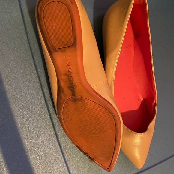 Nine West Pointy Toes flats size 8 only worn once. ***Pet/Smoke Free Home* - Picture 3 of 7
